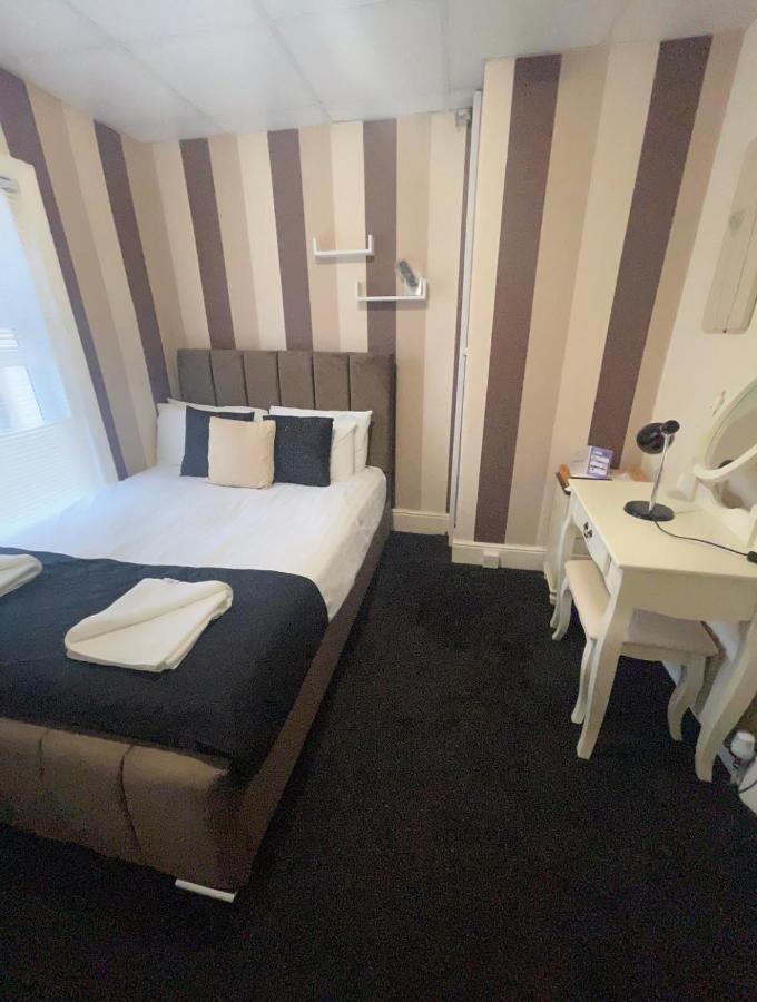 Phildene Suites Блекпул Стая снимка